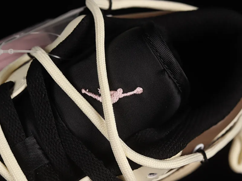 All categories Air Jordan Jordan series basketball shoes Air Jordan 1 Low Z version Air Jordan 1 Low AJ1 Joe 1 customized version Vibe flavor deconstruction Sports culture basketball shoes 553558-062